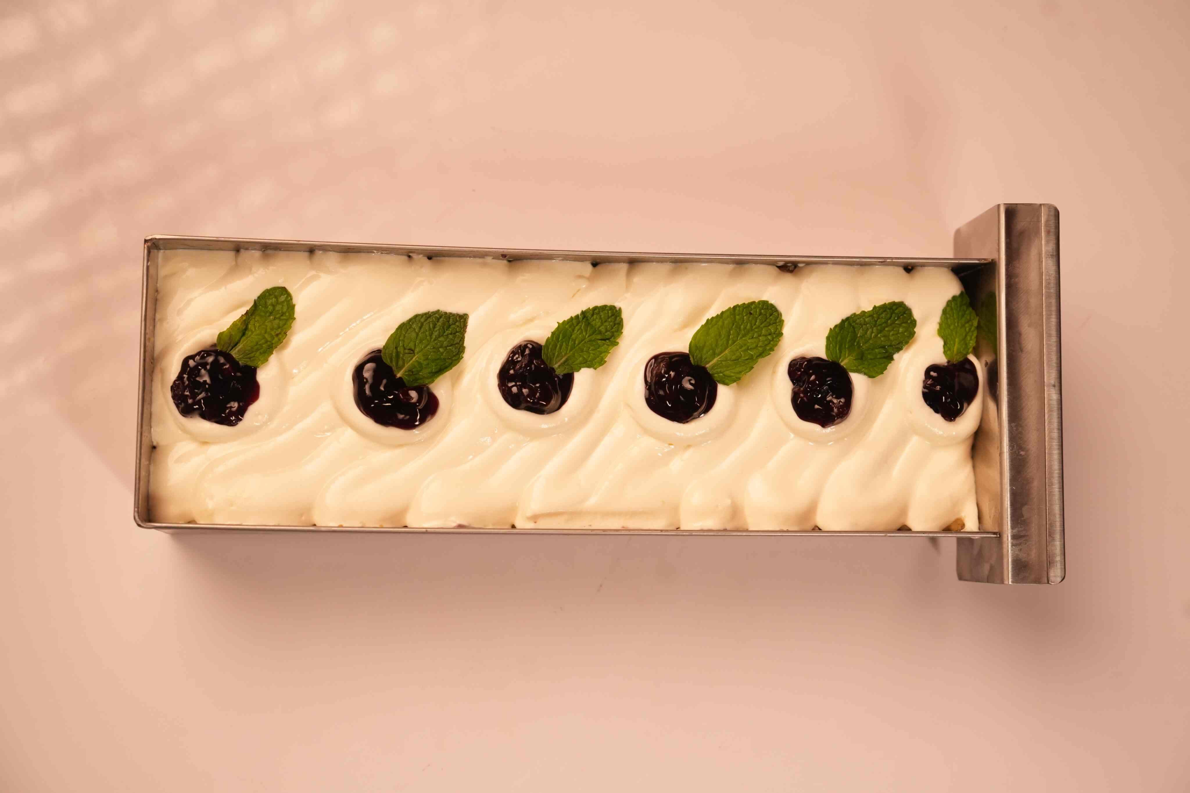 Blueberry Cakemisu